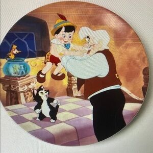 6 of 6 PINOCCHIO COLLECTABLE PLATE